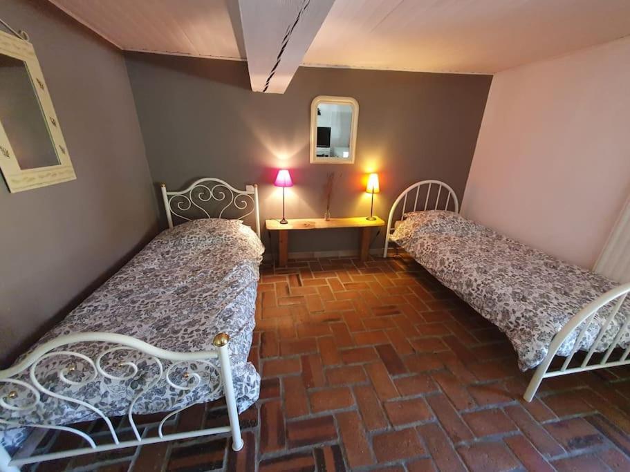 Dependance Pour 1 A 4 Pers Au Calme Dans Propriete Villa Marboz Luaran gambar